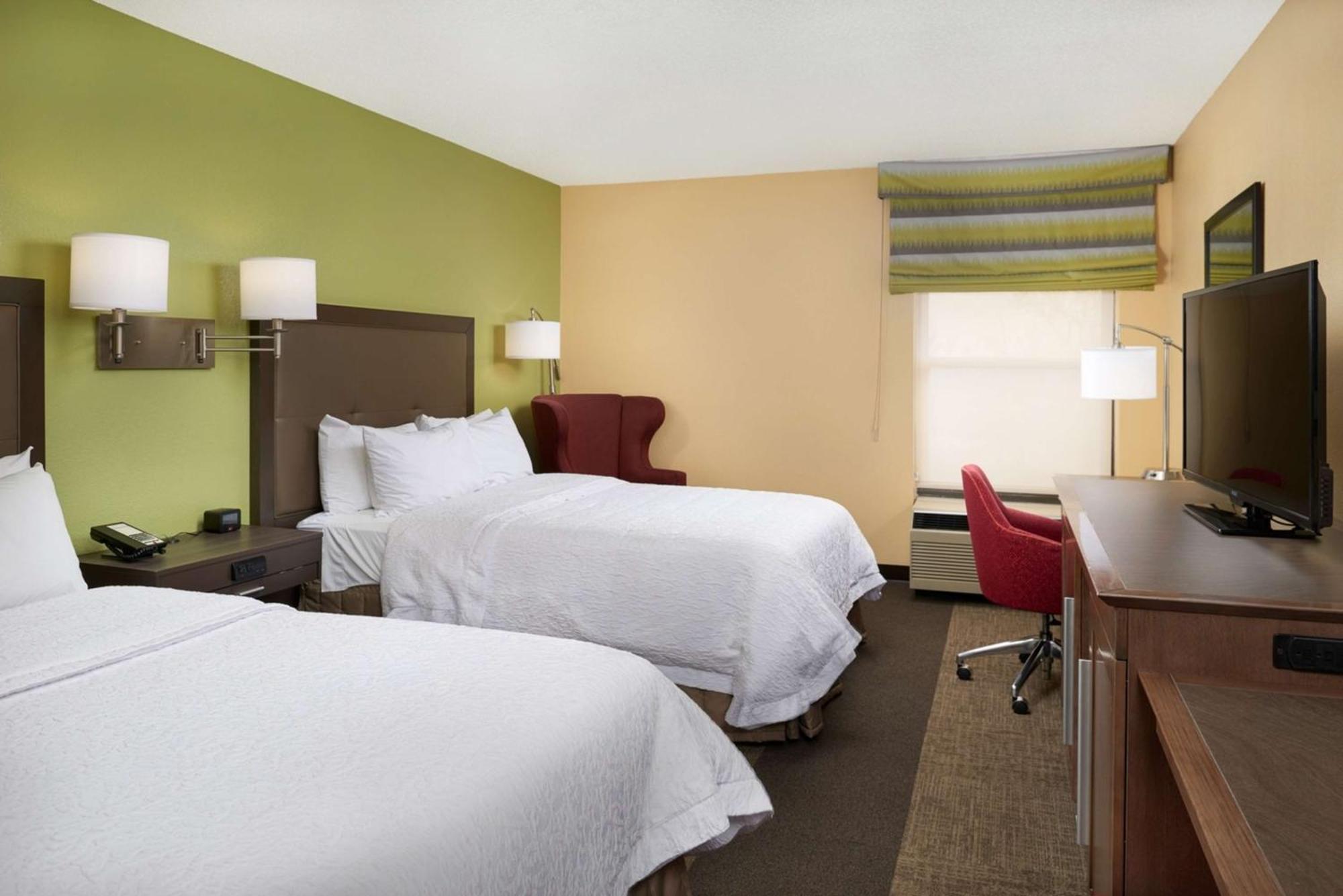 Hampton Inn Шелбівілл Екстер'єр фото