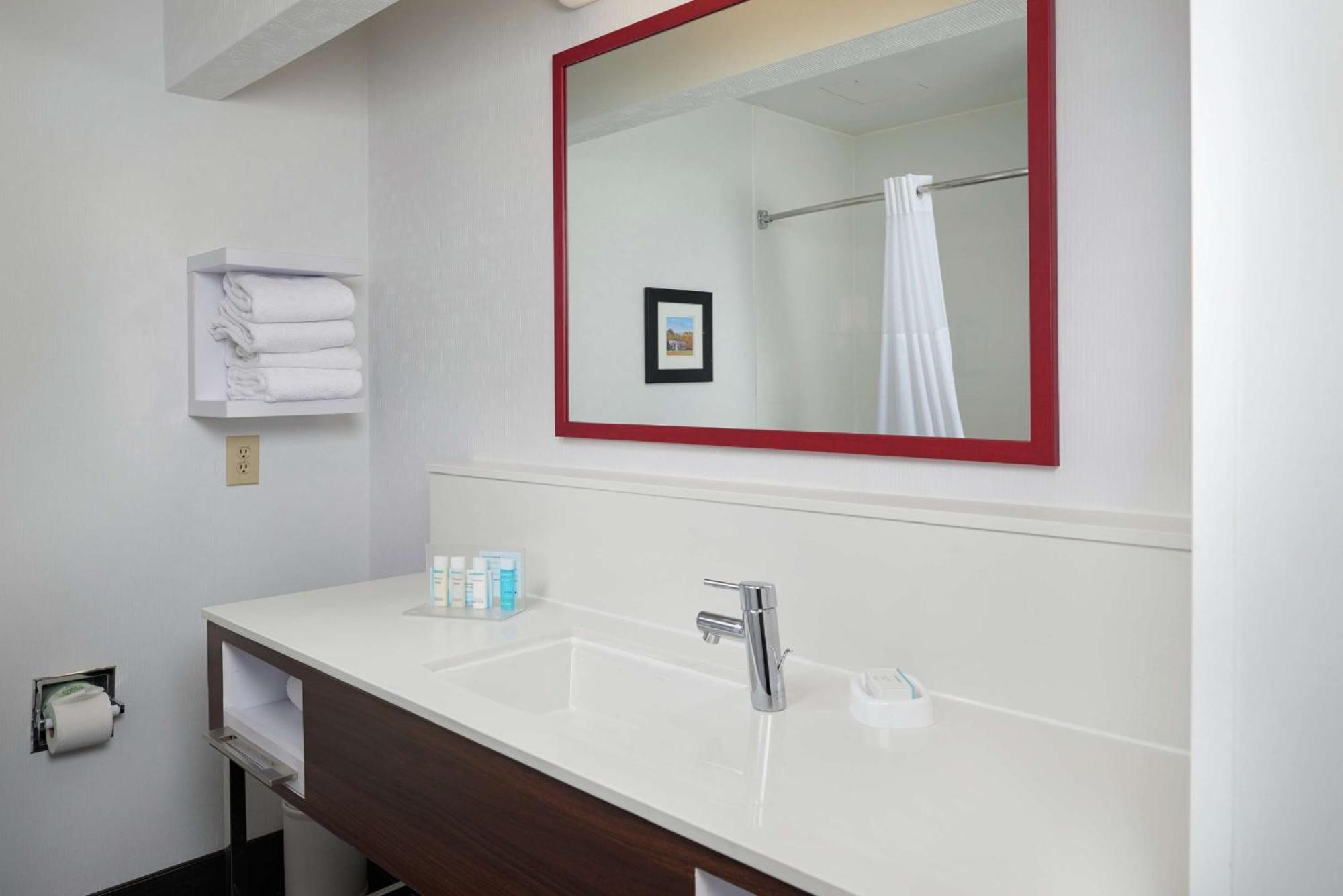 Hampton Inn Шелбівілл Екстер'єр фото