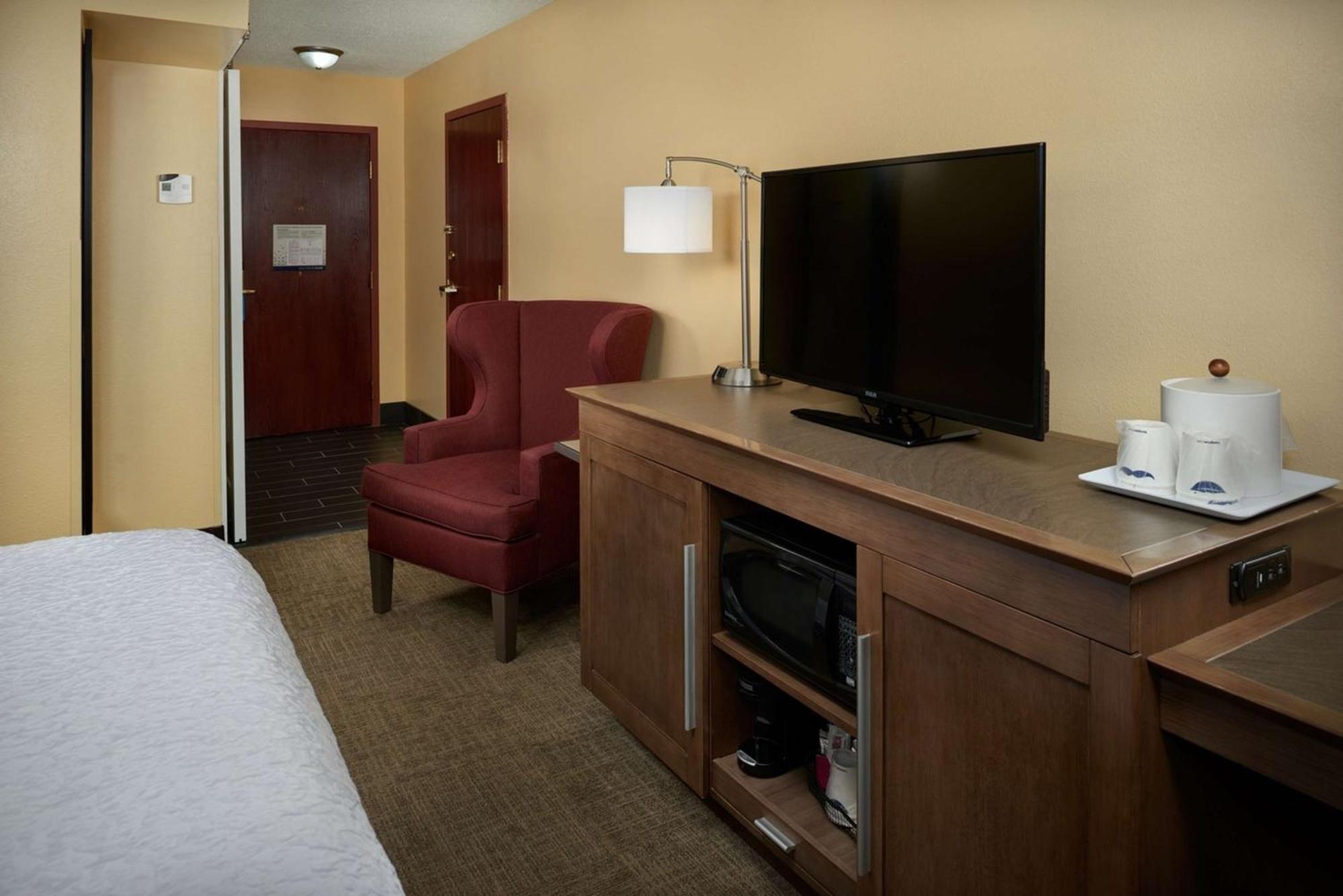 Hampton Inn Шелбівілл Екстер'єр фото